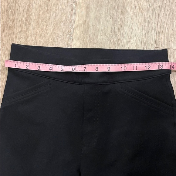 SPANX Classic Black Cropped Pants - Picture 5 of 7